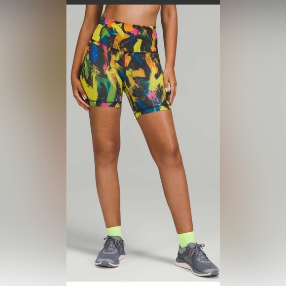 lululemon athletica Wunder Train High-Rise Shorts - Black and Yellow Multi - Picture 2 of 4